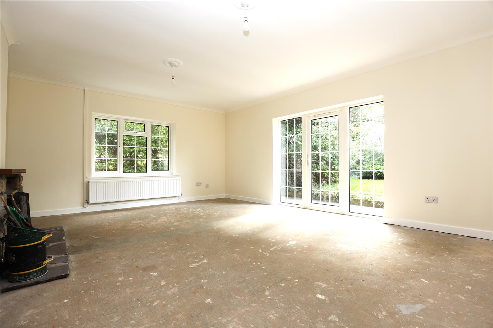 Llanwensan Farm Lane, Peterston Road, Peterston Super Ely, Vale of Glamorgan, CF72 8NU